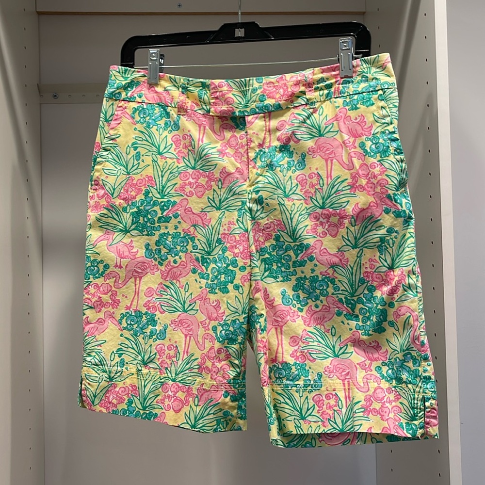 Vintage Lilly Pulitzer Bermuda short  size 8. Like new HEW